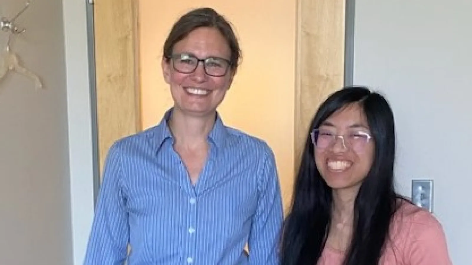 Jenna Ciolino graduates with Research Distinction in Germanic LL at Ohio State
